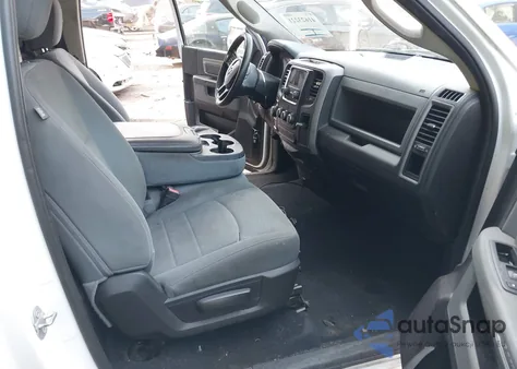 2019 Ram 1500 Classic Tradesman 4X2 8' Box from USA, damaged, VIN 3C6JR6DTXKG580090